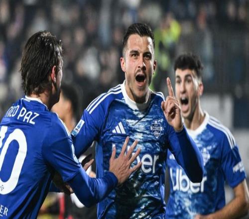 米切尔突破,得手,对手失衡侧,球盟会官网,球盟会官网全球信赖,球盟会官网在线娱乐平台